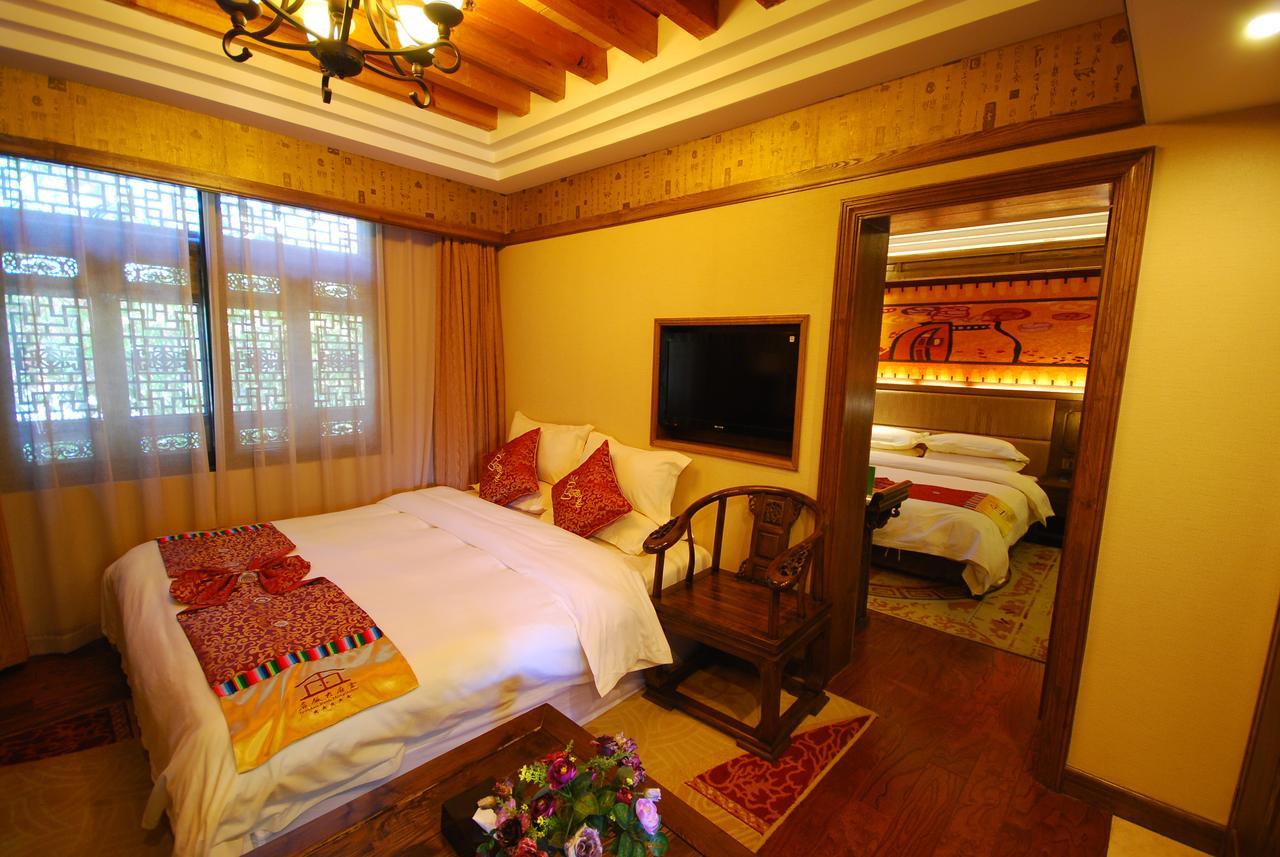 Lijiang Jinfu Hotel Exterior photo